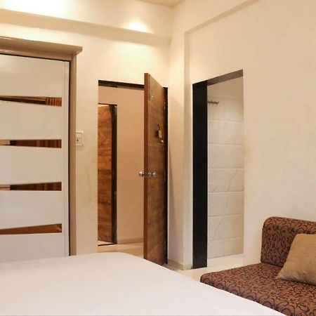 Stayhaven Aqua With Pvt Theatre & Pool Мумбай Екстериор снимка