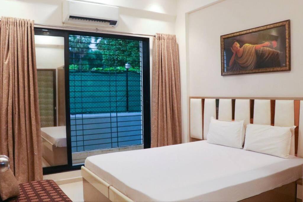 Stayhaven Aqua With Pvt Theatre & Pool Мумбай Екстериор снимка