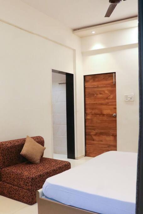 Stayhaven Aqua With Pvt Theatre & Pool Мумбай Екстериор снимка