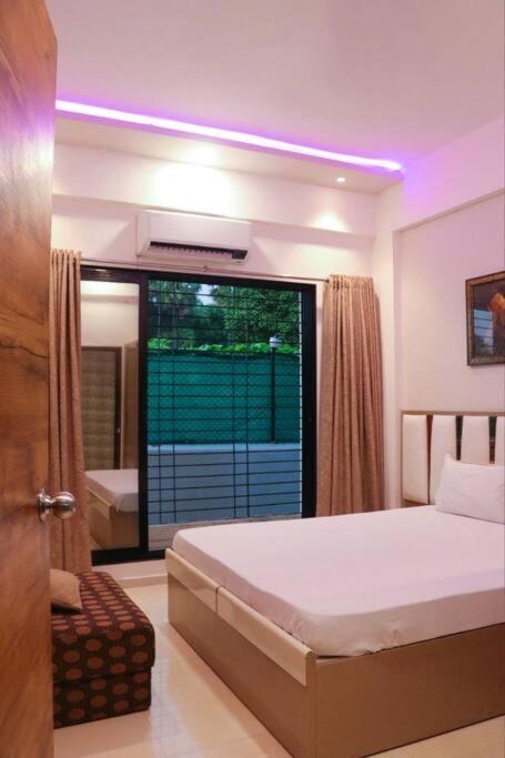 Stayhaven Aqua With Pvt Theatre & Pool Мумбай Екстериор снимка